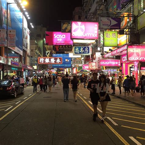 sneakers street hong kong.